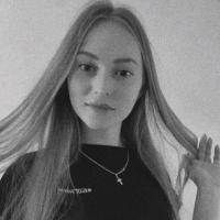 Полина