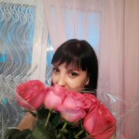 Юлия Ларина