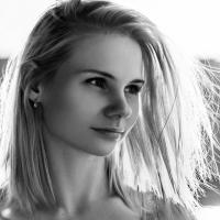 Лена Бу