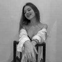Полина