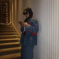 stylist_modest