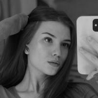 И