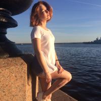 Dinara Vakhrova 