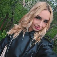Яна Михайлова 