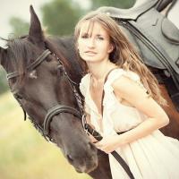 Людмила Максимова