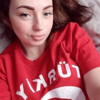 Оля  Кучеренко