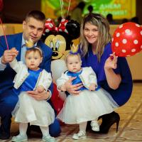 Мама Златы и Насти