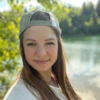 Иванова Настя