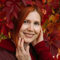 Лена Пахомова