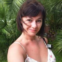 Elena@