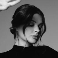 София🕊️