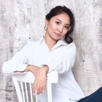 Happy Mom Aisana 