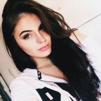 Аня