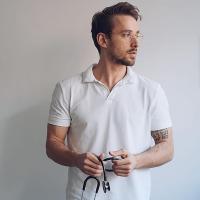 my name is jamesmachael from cuba 🇨🇺 havana but currently living in canada 🇨🇦 Toronto I'm working in exomobile engineering company