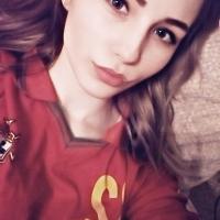 Аня🌸