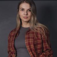 Аня