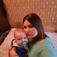 Оля