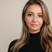 Яна