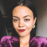 Полина