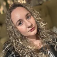 Avonavi Anya Итальянка