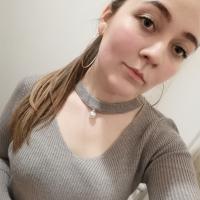 Аня