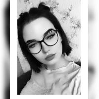 Полина🌸
