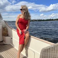 Аня