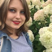 Аня Кузнецова 