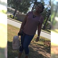 Tavia Plummer 
