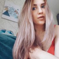 Аленка Ерзукова