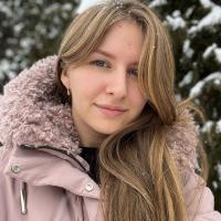 Полина