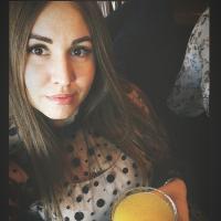 Анна Максимова