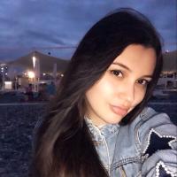 Аня