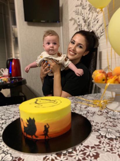 А нам сегодня пол годика😍😍 Как