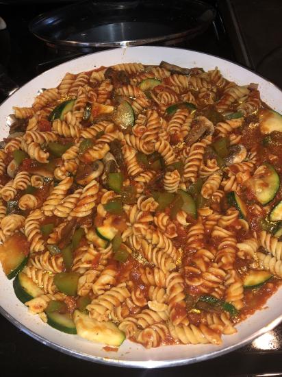 My version of spaghetti for lunch😋