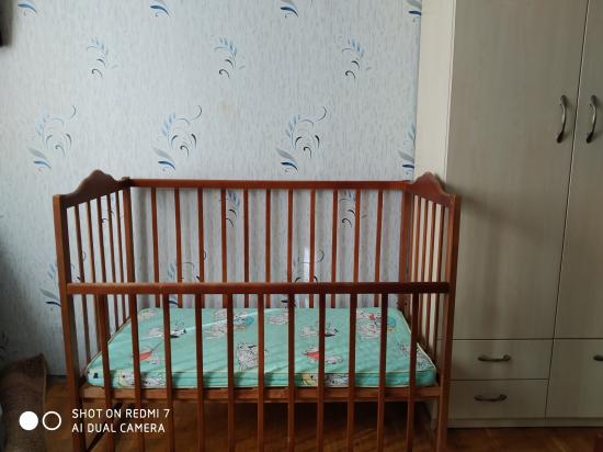 Продам кроватку. БУ, есть нюансы,