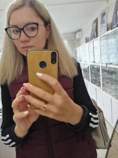 Соц опрос)) 1 или 2??
