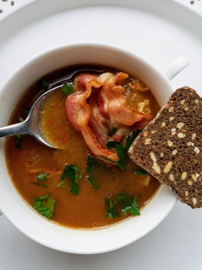Гороховый суп пюре с беконом и