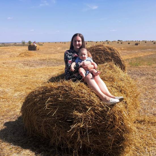 Ездили к бабушке в деревню.