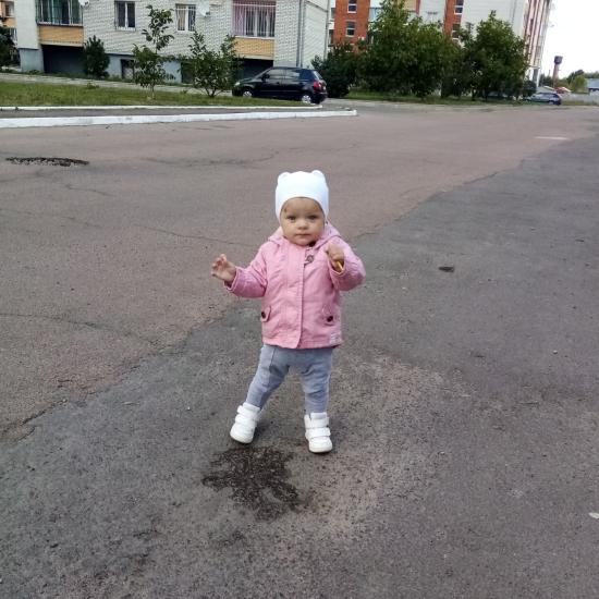 Продам парку осінь весна Дуже класна