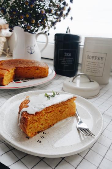 МОРКОВНЫЙ ПИРОГ 🥕🥕🥕 ⠀ Муж обычно
