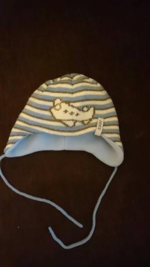 продам зимнюю шапку, mothercare
