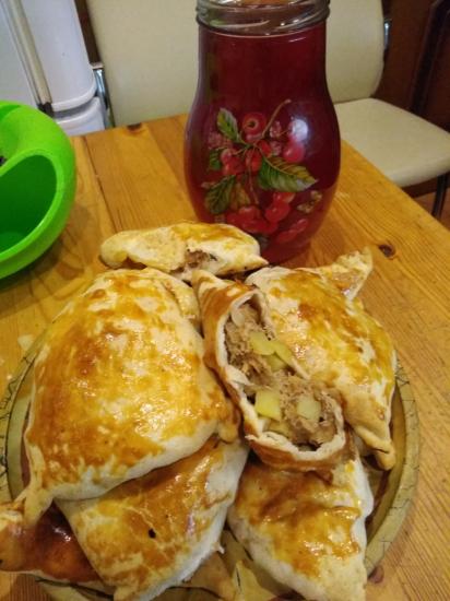 Самса с мясом и картошкой , суп