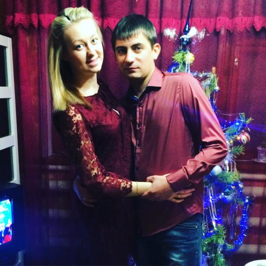 Девчонки всех с Новым годом , счастья