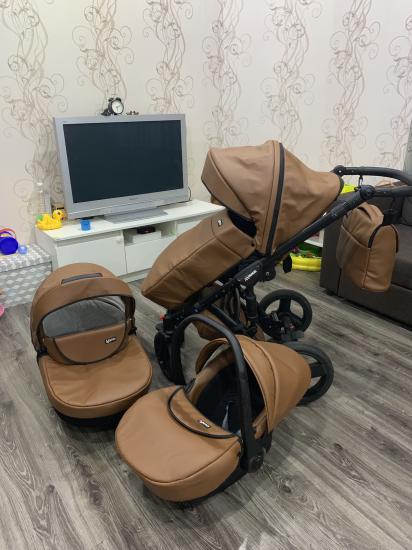 Девочки! Продаю коляску Verdi mirage.