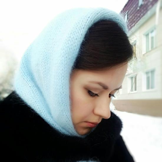 А я себе платочек связала из ангоры😍