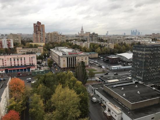 А наш бесконечный ремонт все тянется