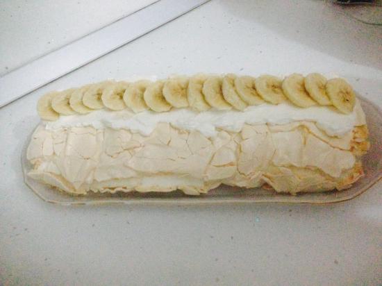 Мой первый меренговый рулет😋🤤