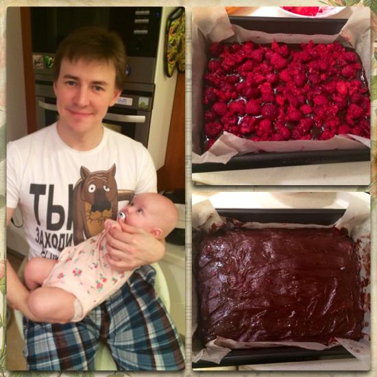 Пока мама делала Малиновый Брауни🍓🍓🍓🍓